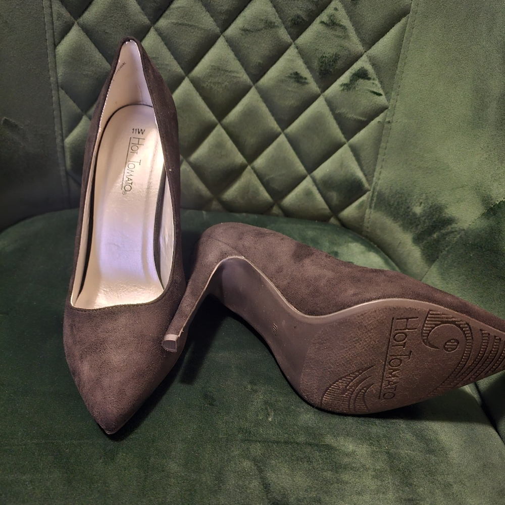 Black Vegan Suede Pumps